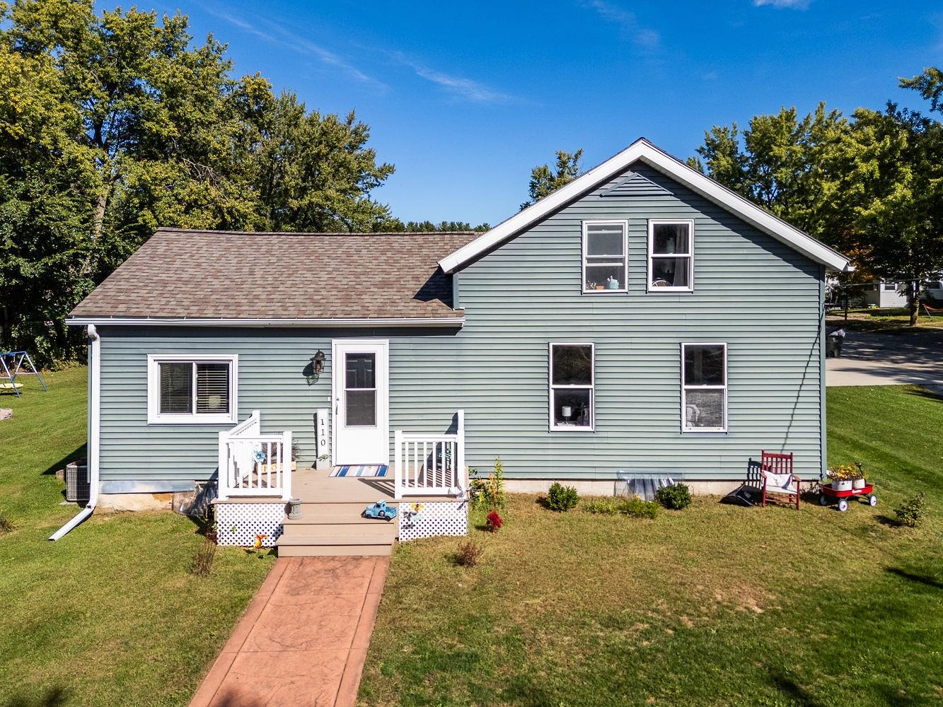 Pine St, LA Valle, WI 53941