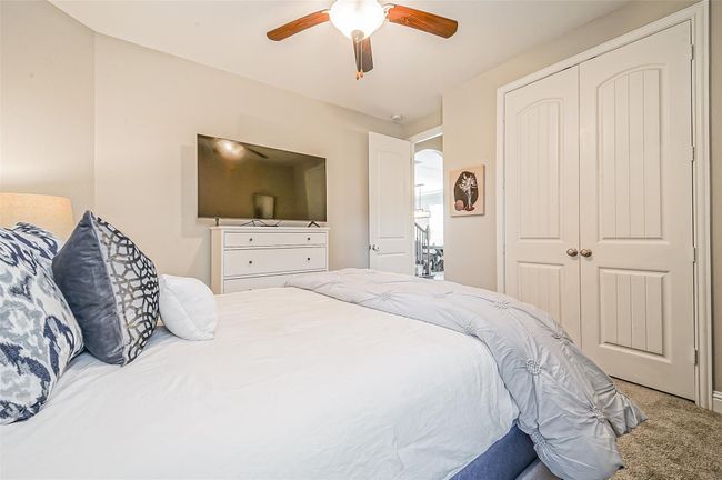 9507 Carson Ln, House other with 5 bedrooms, 3 bathrooms and 2 parking in Iowa Colony TX | Image 11