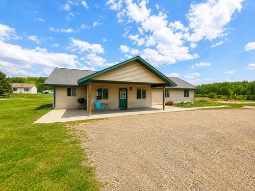 102 10th Ave, Bovey, MN, 55709-2604 | Card Image