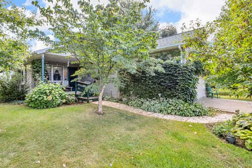 14429 Kildare Ln, Cement City, MI, 49233-9060 | Card Image