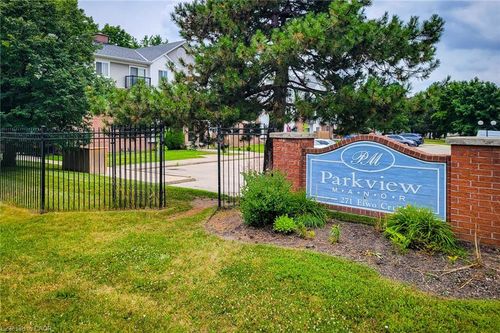 208-270 Eiwo Crt, Waterloo, ON, N2K3M6 | Card Image