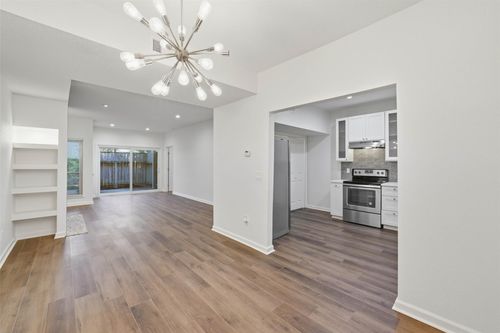 625-2100 Tanglewilde Street, Houston, TX, 77063 | Card Image