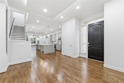 805 Birdsall St, Houston, TX, 77007-5105 | Card Image