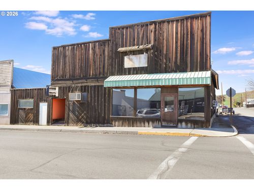 181 Ne Main St, Dufur, OR, 97021-7011 | Card Image