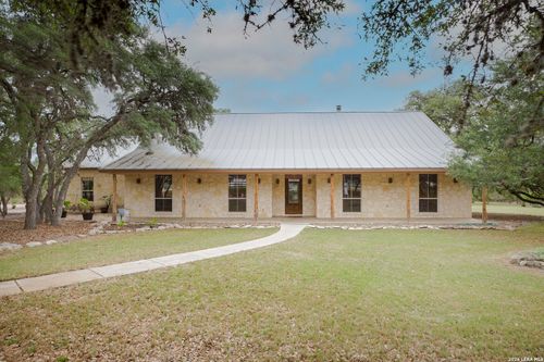 309 Lost Oaks Dr, Boerne, TX, 78006-3843 | Card Image