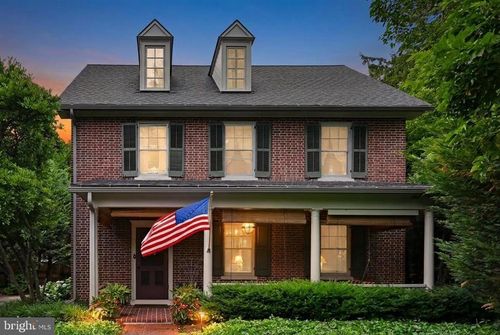 11 Union Ave, NEW HOLLAND, PA, 17557-1332 | Card Image