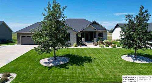 6752 56th Avenue Pl, Columbus, NE, 68601-8906 | Card Image