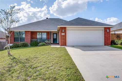 2214 Sun Chase Blvd, New Braunfels, TX, 78130-3320 | Card Image