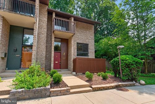 9217 Three Oaks Dr, SILVER SPRING, MD, 20901-3372 | Card Image