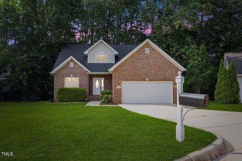 1209 Waterford Green Dr, Apex, NC, 27502-6286 | Card Image