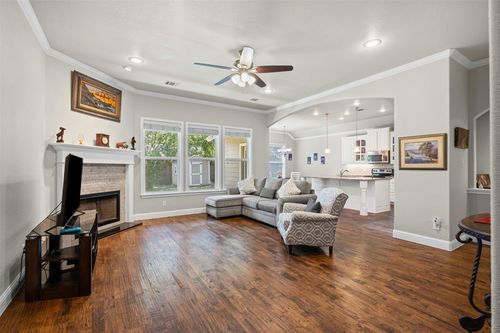 402 N Trinity St, Decatur, TX, 76234-1418 | Card Image