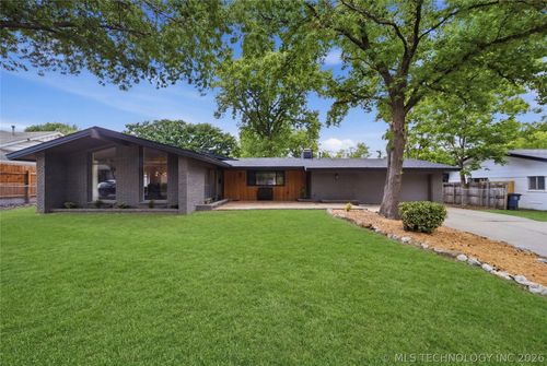 5740 S 70th East Ave, Tulsa, OK, 74145-8537 | Card Image