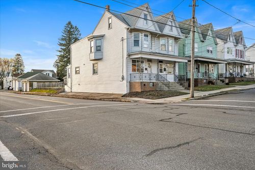 52 S 2nd St, FRACKVILLE, PA, 17931-1630 | Card Image