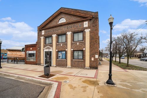 135 E Allegan St, Otsego, MI, 49078-1101 | Card Image
