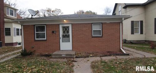 1107 26th St, Rock Island, IL, 61201-2833 | Card Image