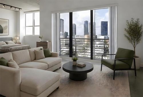 2109-133 Ne 2nd Ave, Miami, FL, 33132-2915 | Card Image