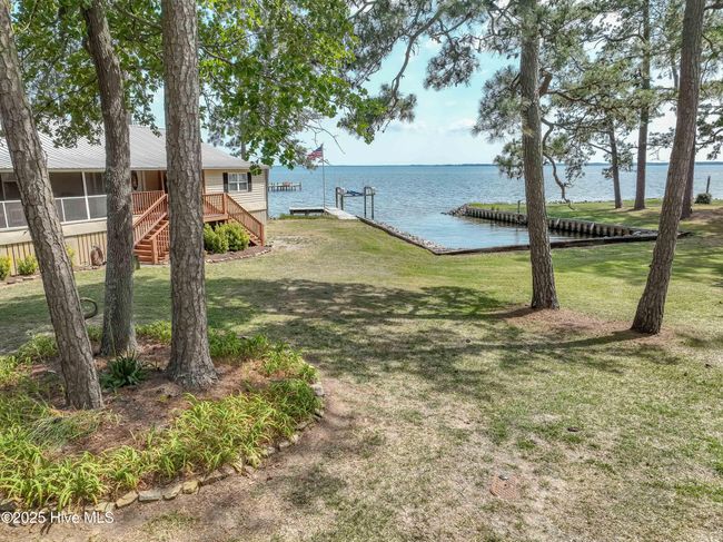 966 W Island View Rd, House other with 3 bedrooms, 2 bathrooms and null parking in Bath NC | Image 4