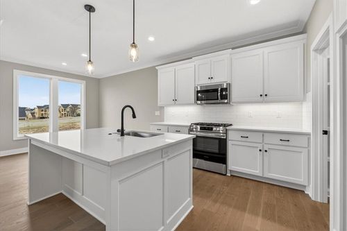 9468 Shady Bend Rd, Lenexa, KS, 66227-3015 | Card Image