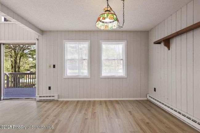Eating Area | Image 12