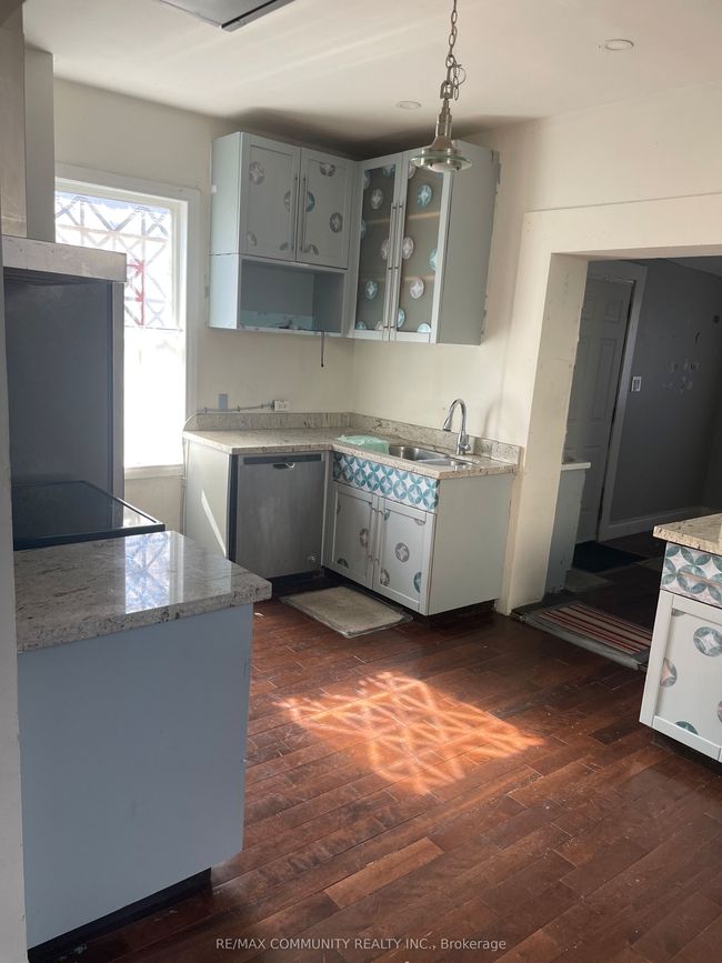 136 Summer St, House other with 3 bedrooms, 2 bathrooms and 2 parking in Oshawa ON | Image 4