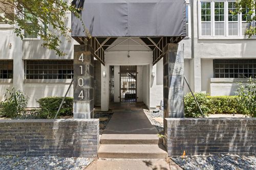 334-4104 N Hall Street, Dallas, TX, 75219 | Card Image