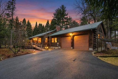 171 Crawley Falls Rd, Brentwood, NH, 03833-6022 | Card Image