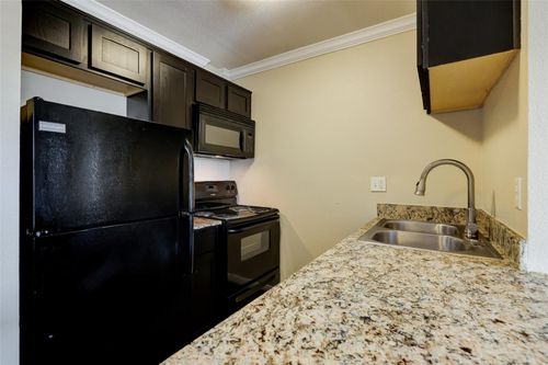 apt-17-2006 W 43rd St, Houston, TX, 77018-3038 | Card Image