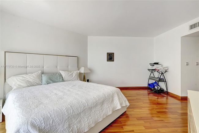 APT-1412 - 16425 Collins Ave, Condo with 2 bedrooms, 2 bathrooms and null parking in Sunny Isles Beach FL | Image 15