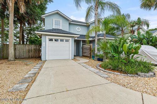 66 W 14th St, Atlantic Beach, FL, 32233-3463 | Card Image