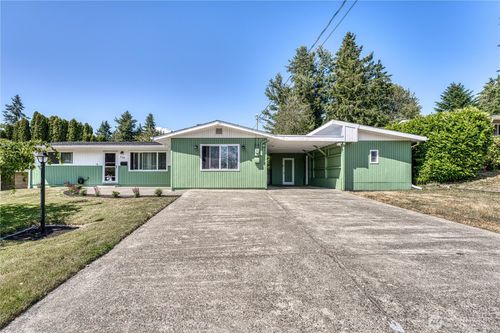 738 Wallin St, Bremerton, WA, 98310-2926 | Card Image