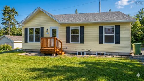 66 Mckay Lane, Eastern Passage, NS, B3G1M9 | Card Image