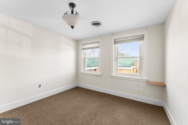95 N Main St, Home with 0 bedrooms, 3 bathrooms and null parking in Kilmarnock VA | Image 10