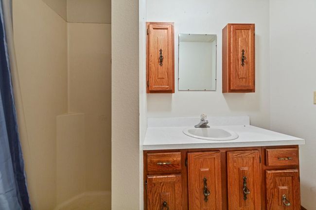 28 Bathroom_lower-2.jpg | Image 24