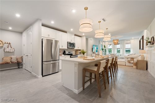 102-4638 Arboretum Cir, NAPLES, FL, 34112-6546 | Card Image