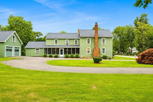 369 Village St, Medway, MA, 02053-1658 | Card Image