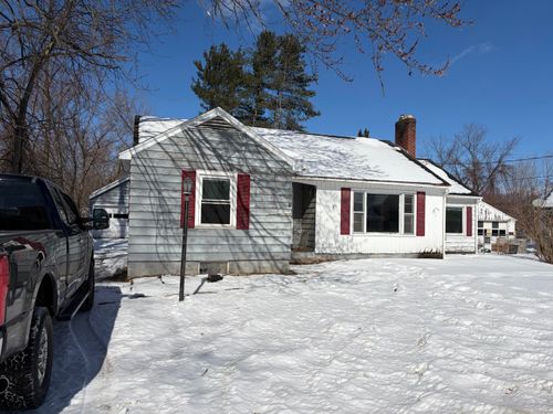 7 River St, Morrisonville, NY, 12962-9601 | Card Image