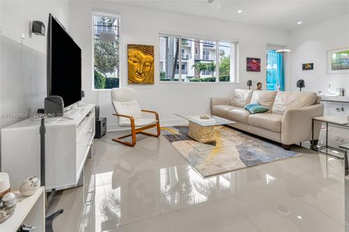 unit-102-1045 Ne 18th Ave, Fort Lauderdale, FL, 33304-2544 | Card Image