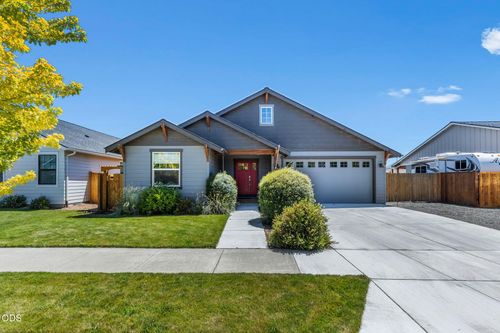 680 Ne Trestle St, Prineville, OR, 97754-3228 | Card Image