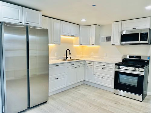 apt-3rd-49 Pleasant St, Ansonia, CT, 06401-3067 | Card Image