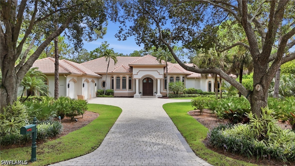 Residential in Naples 2