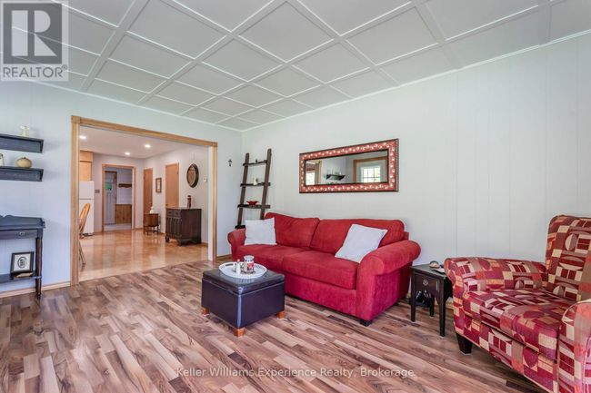 450 Concession 9 E, House other with 2 bedrooms, 2 bathrooms and 8 parking in Tiny ON | Image 15