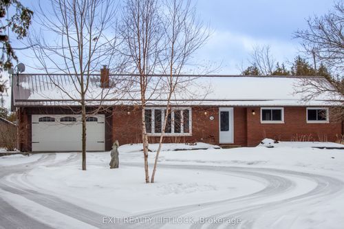 2105 Deer Bay Road, Selwyn, ON, K0L2H0 | Card Image