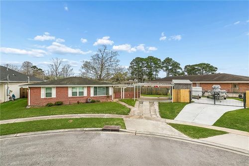 8901 Inez Dr, River Ridge, LA, 70123-3668 | Card Image