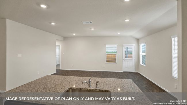 427 Hodges Street, House other with 4 bedrooms, 3 bathrooms and null parking in Maxwell TX | Image 10