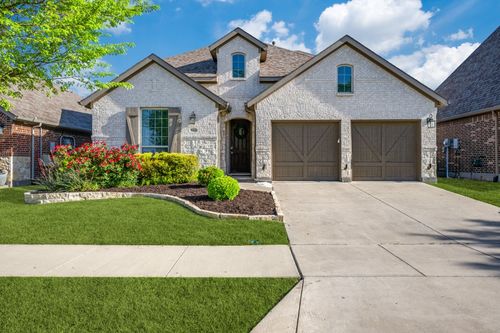 863 Forest St, Aubrey, TX, 76227-1539 | Card Image