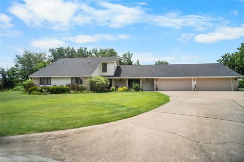 4606 W Centre Ct, Rogers, AR, 72758-1504 | Card Image