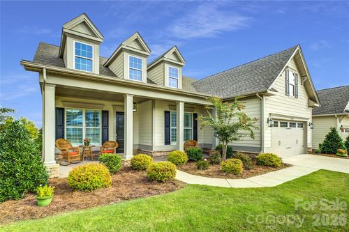 82228 Standing Oak Dr, Charlotte, NC, 28278-8046 | Card Image