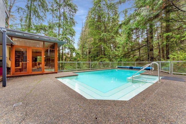 118 Stevens Drive, House other with 5 bedrooms, 4 bathrooms and 4 parking in West Vancouver BC | Image 29