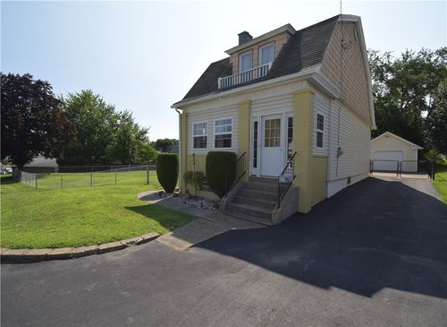 837 Allaire Ave, Monaca, PA, 15061-1260 | Card Image