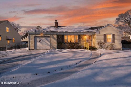 3333 Beaumont Dr, Toledo, OH, 43608-1608 | Card Image